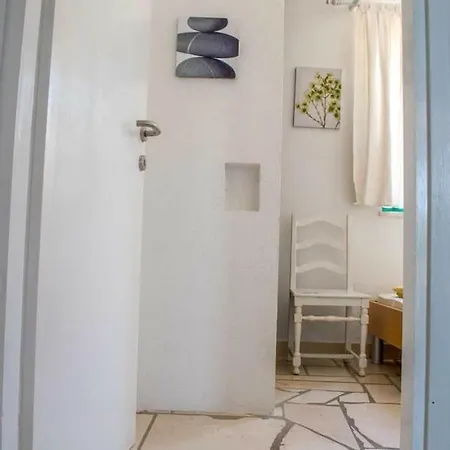 Apartman Prizemlje Rogoznica (Sibenik-Knin)
