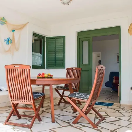 Apartman Prizemlje Rogoznica (Sibenik-Knin)